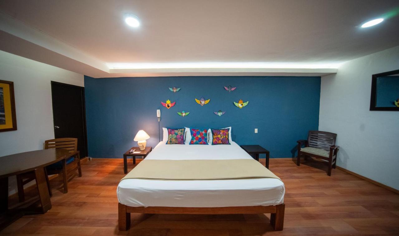 La Iguana Vallarta Lgbt Adults Only - Romantic Zone - Party Clubbing Street Puerto Vallarta Dış mekan fotoğraf