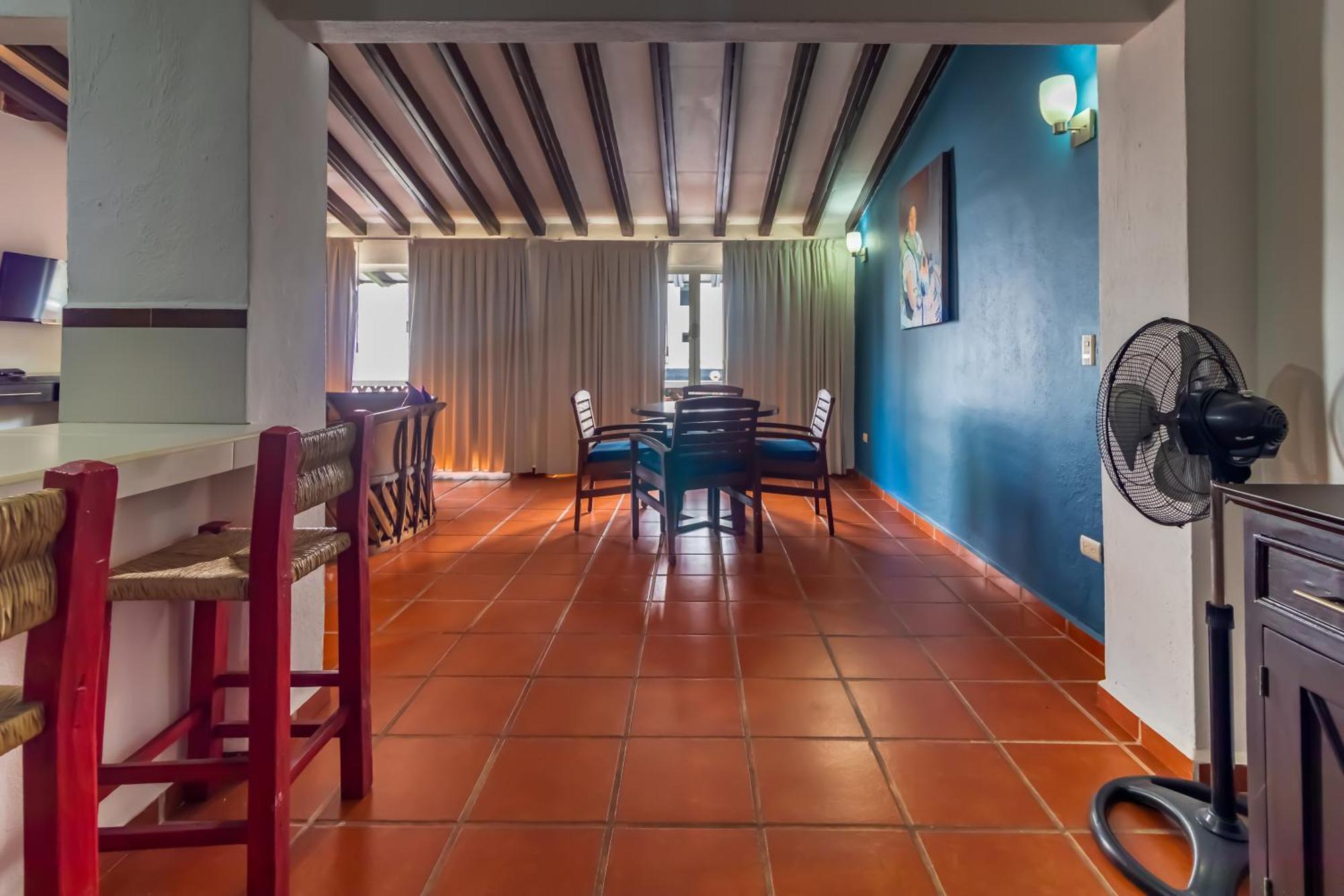 La Iguana Vallarta Lgbt Adults Only - Romantic Zone - Party Clubbing Street Puerto Vallarta Dış mekan fotoğraf