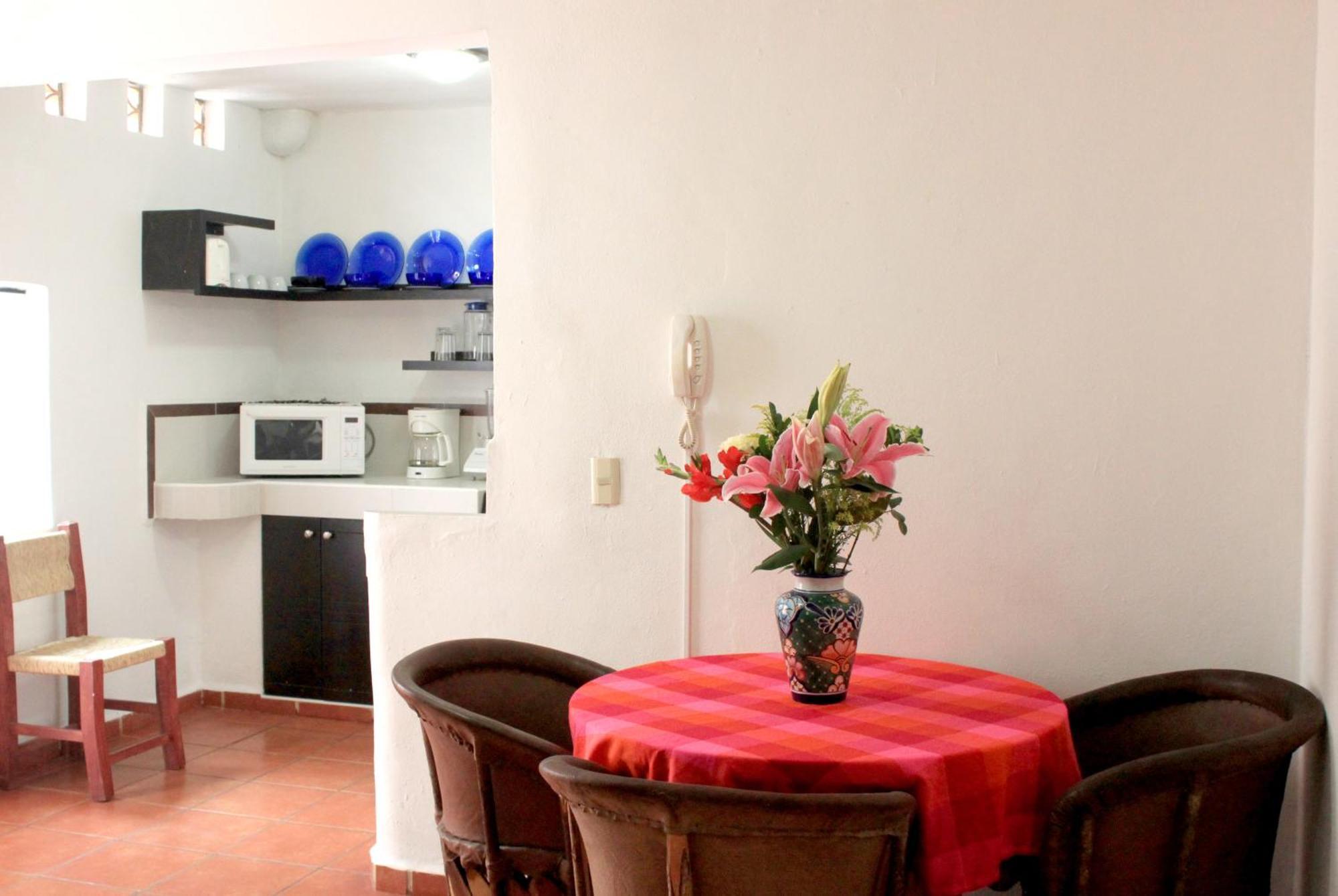 La Iguana Vallarta Lgbt Adults Only - Romantic Zone - Party Clubbing Street Puerto Vallarta Dış mekan fotoğraf