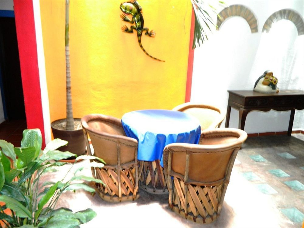 La Iguana Vallarta Lgbt Adults Only - Romantic Zone - Party Clubbing Street Puerto Vallarta Dış mekan fotoğraf