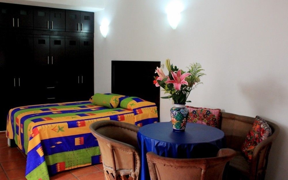 La Iguana Vallarta Lgbt Adults Only - Romantic Zone - Party Clubbing Street Puerto Vallarta Dış mekan fotoğraf